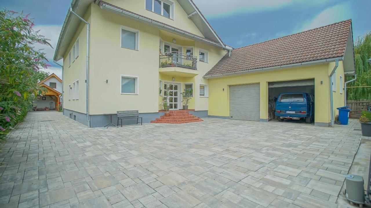 Vilux With Indoor Private Parking Braşov Exterior foto