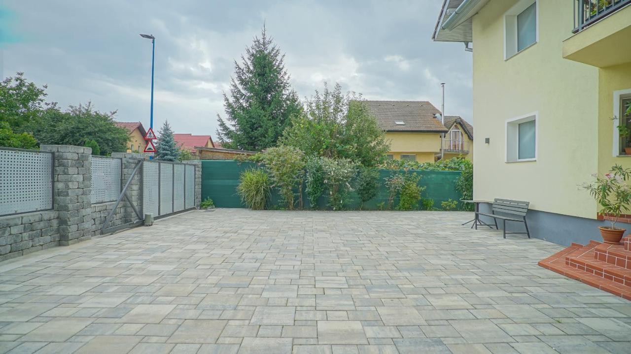 Vilux With Indoor Private Parking Braşov Exterior foto